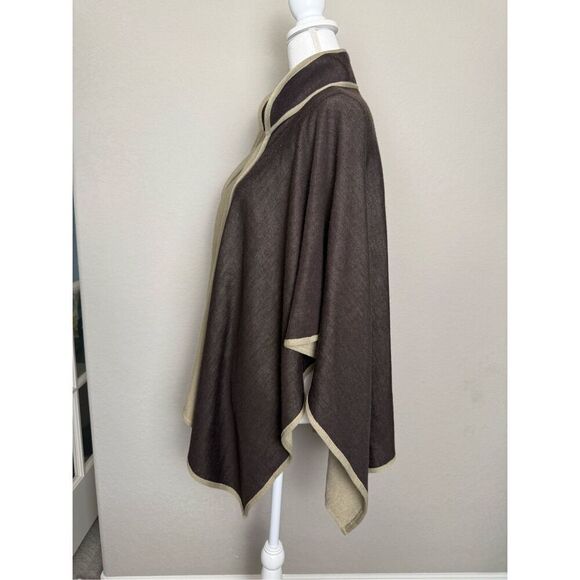 NEW Nordstrom Wool Blend Brown Cream Collared Cape Shall One Size - Picture 4 of 5